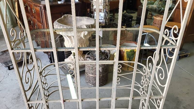Etagere boulangere ancienne en fer forge a 5 niveaux