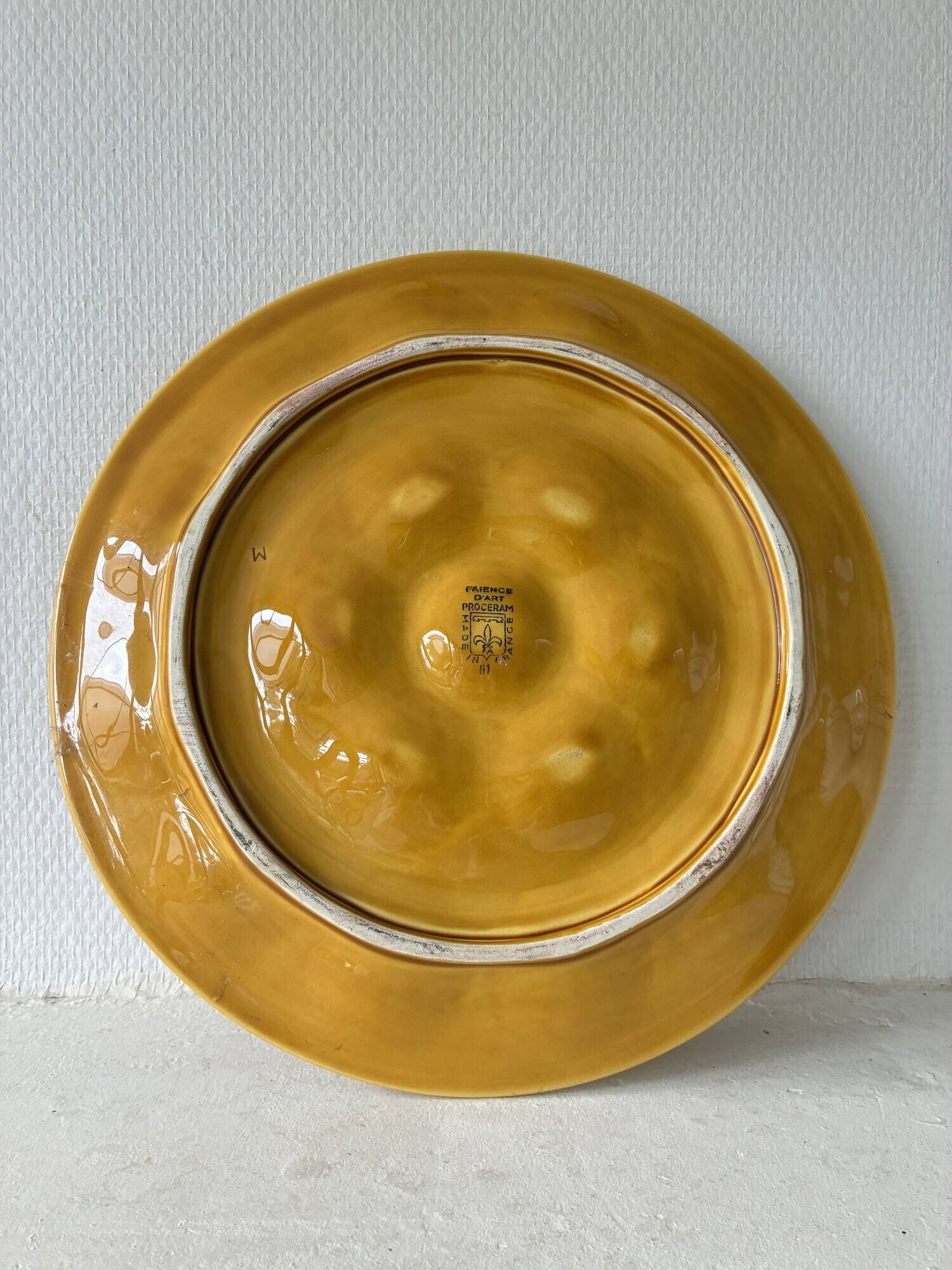Large shell dish from the 1950s
