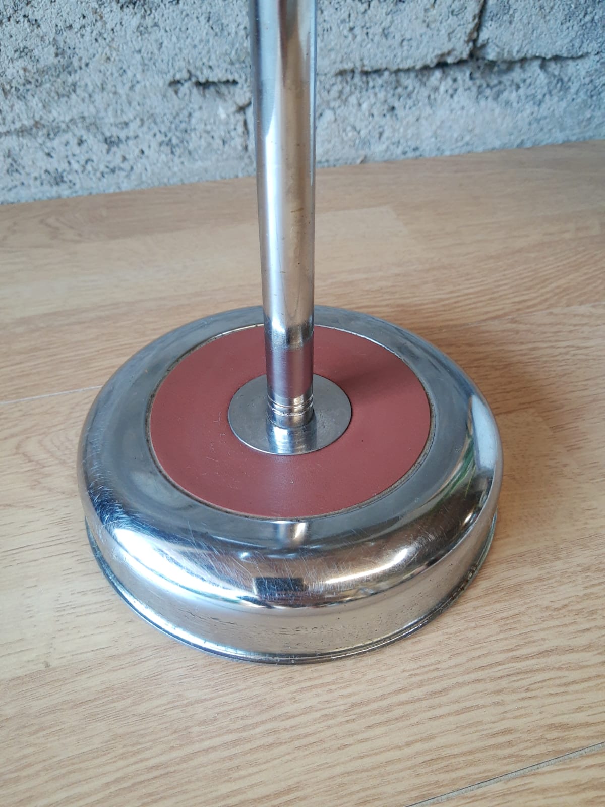 Ashtray on foot 70s -vintage