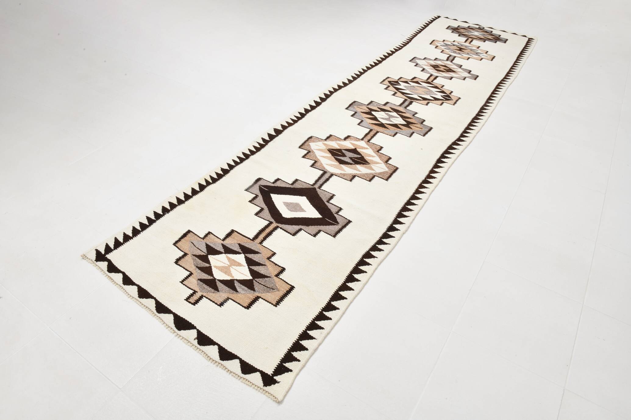 Off White & Brown Tribal Kilim Runner Rug, 101x388Cm