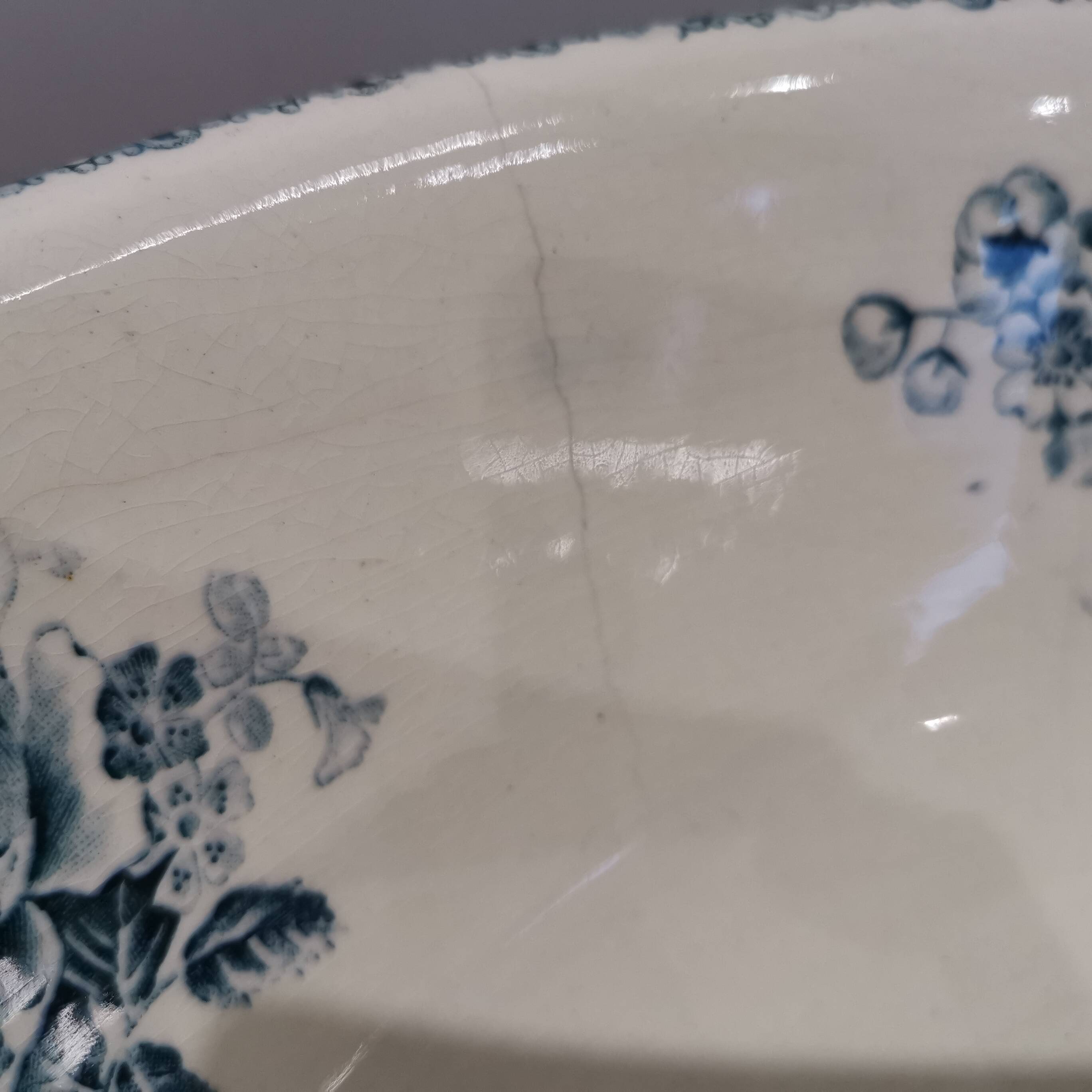 Old dish/ Terre De Fer basin Choisy-le-Roi E. Bourgeois