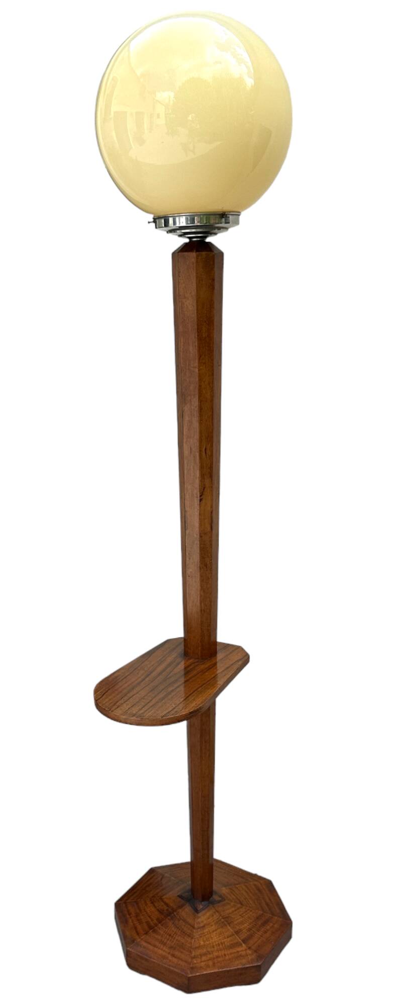 Art Deco modernist floor lamp in walnut and opaline globe, 1930s.