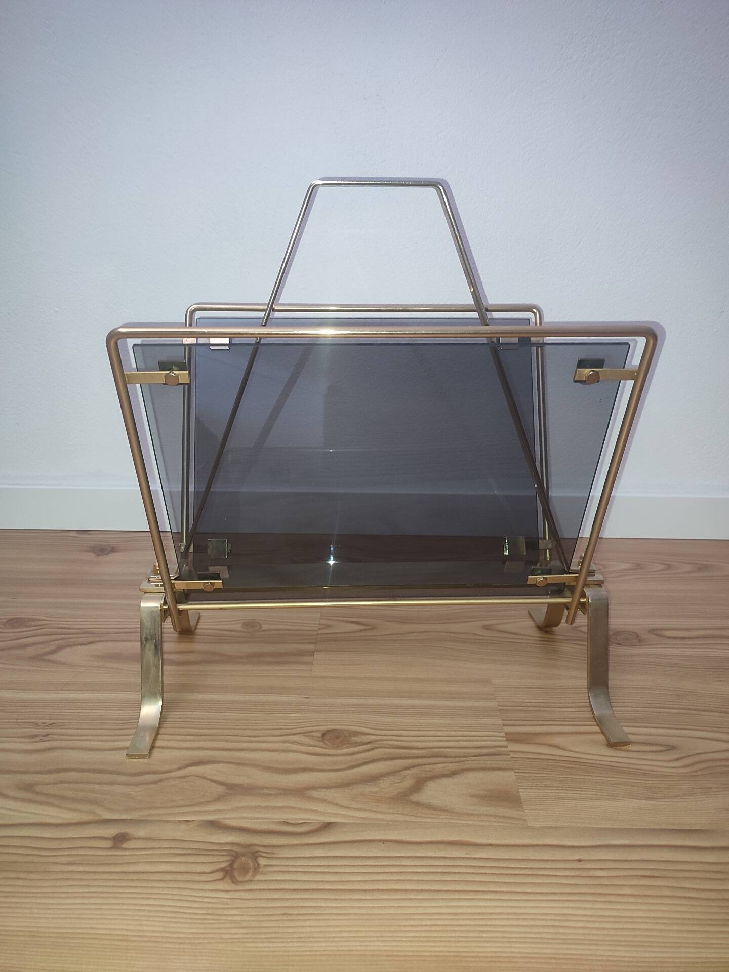 Magazine Rack Hollywood Regency Style - 70's