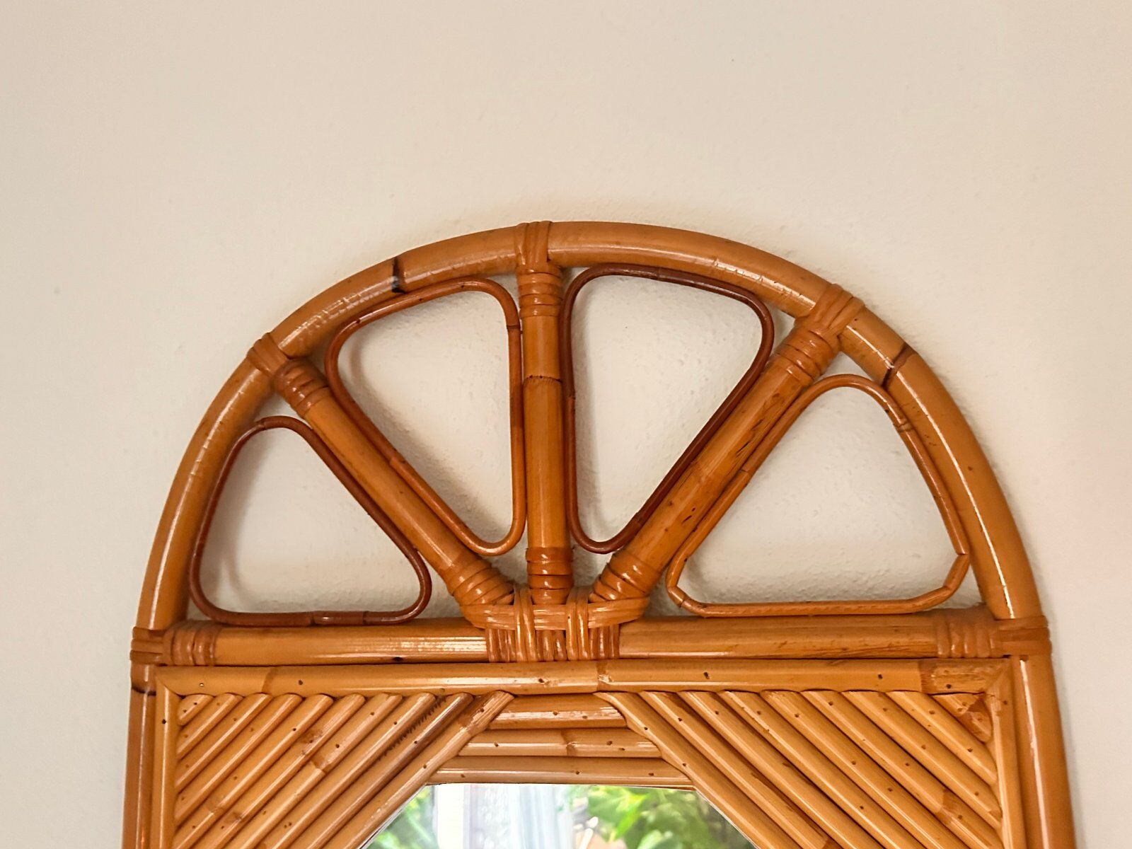 Curved half-moon console in rattan and bamboo with mirror by Vivai del Sud, Italy, 1960s.