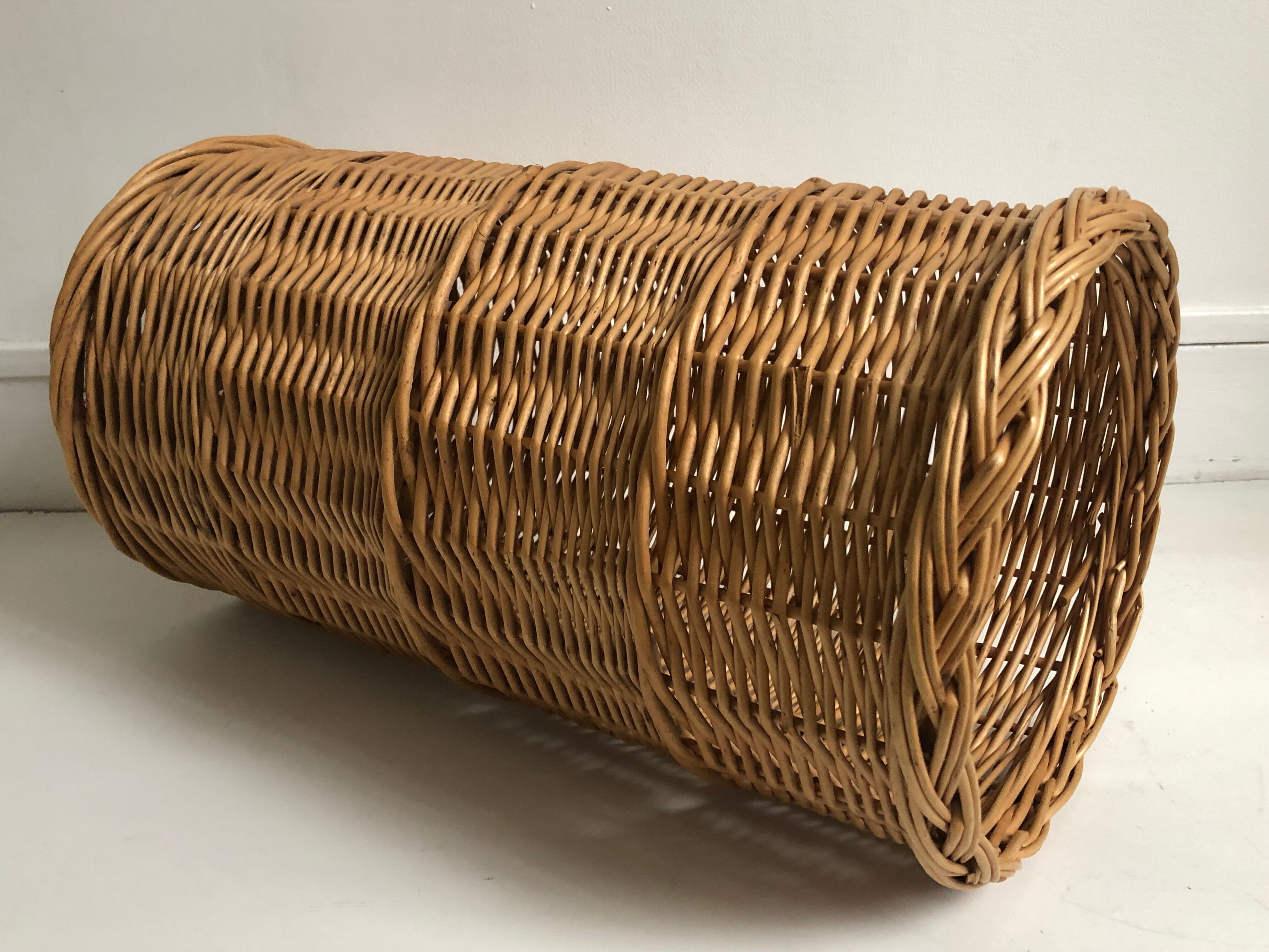 Umbrella holder, braided wicker