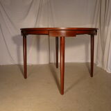 Scandinavian extendable round table Hans Olsen