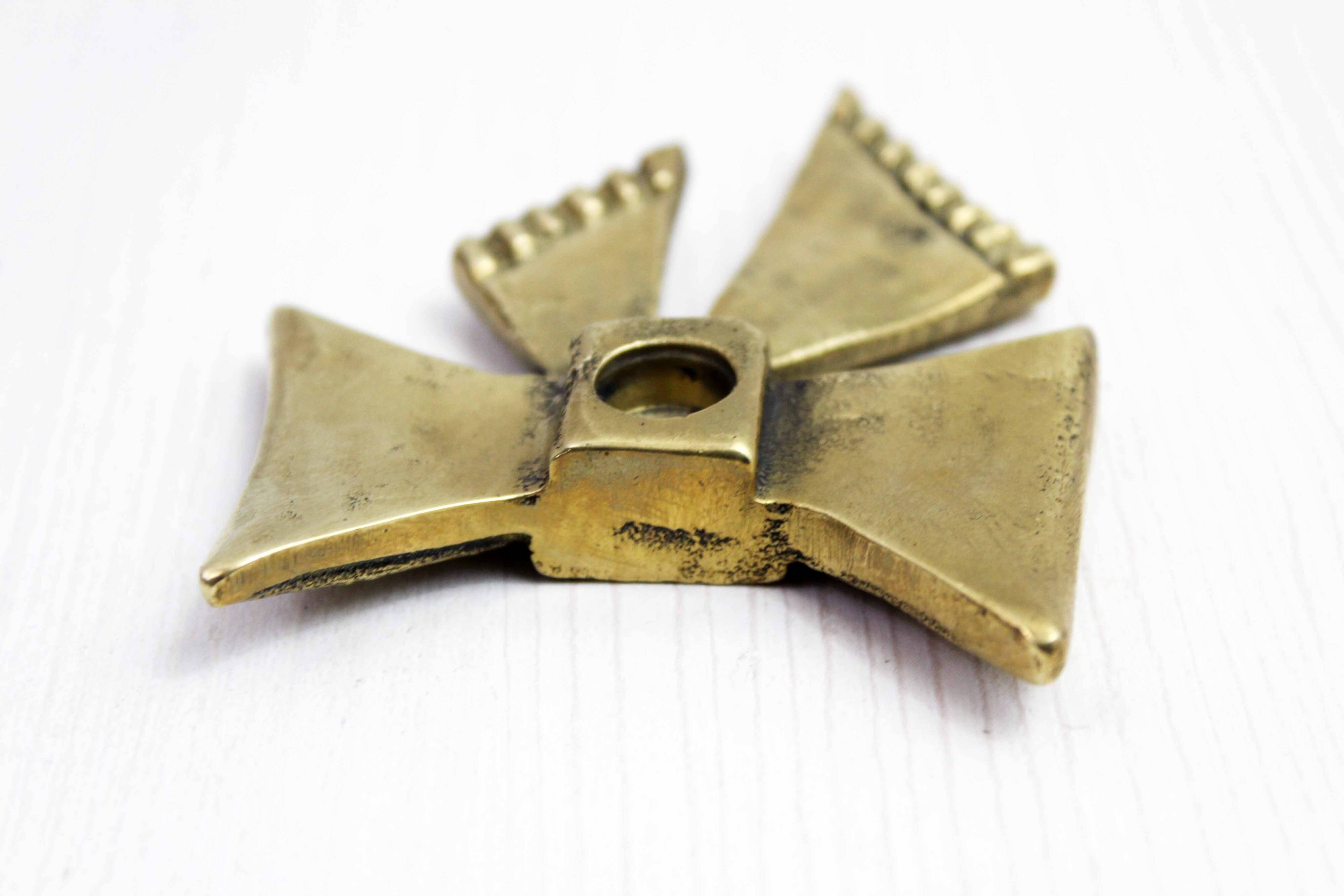 Brass bow tie candle holder 1970