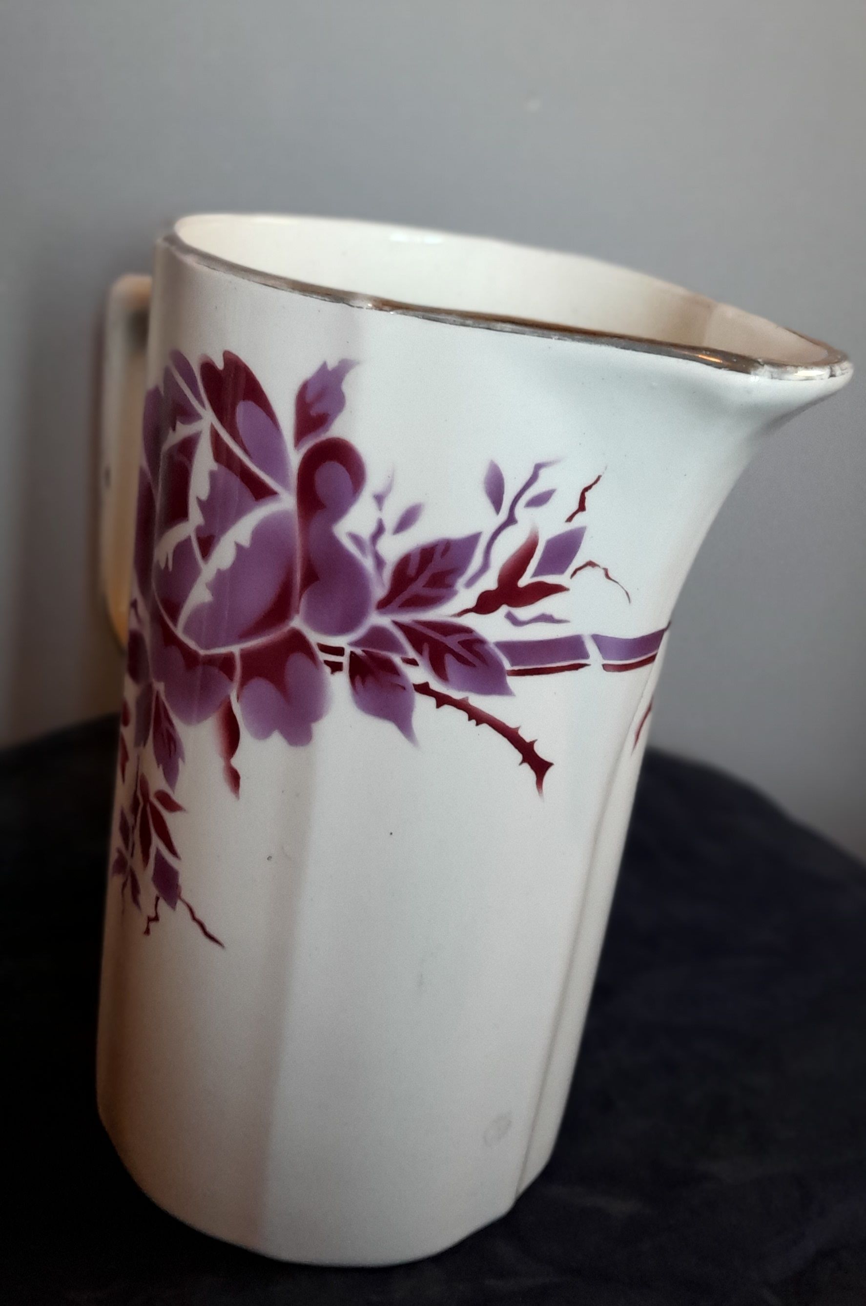 Toilet pitcher / pitcher / vase model Pauline de Moulin des Loups, faience decoration with red rose