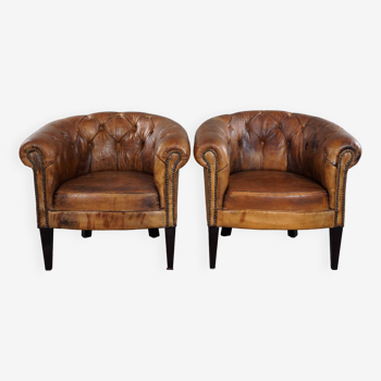 Set of two super sturdy old sheep leather Chesterfield club chairs