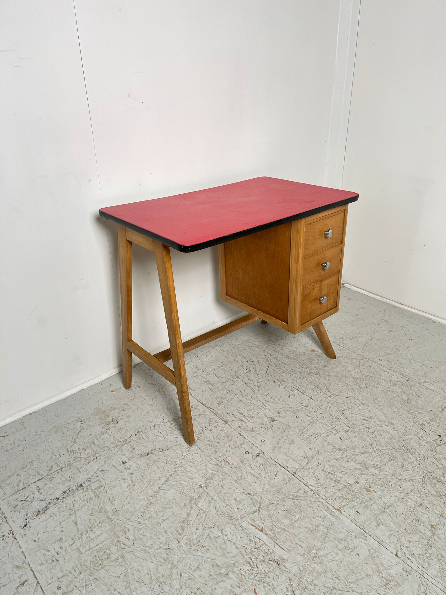 Compass leg desk 1970