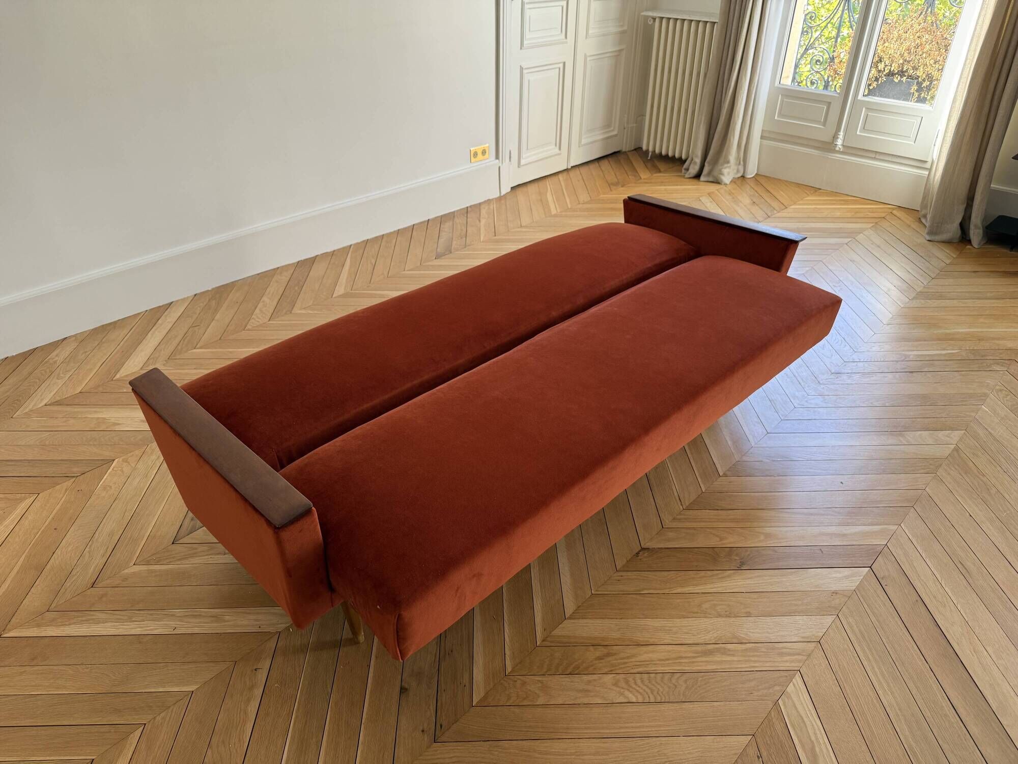 1960s three-seater daybed canapé