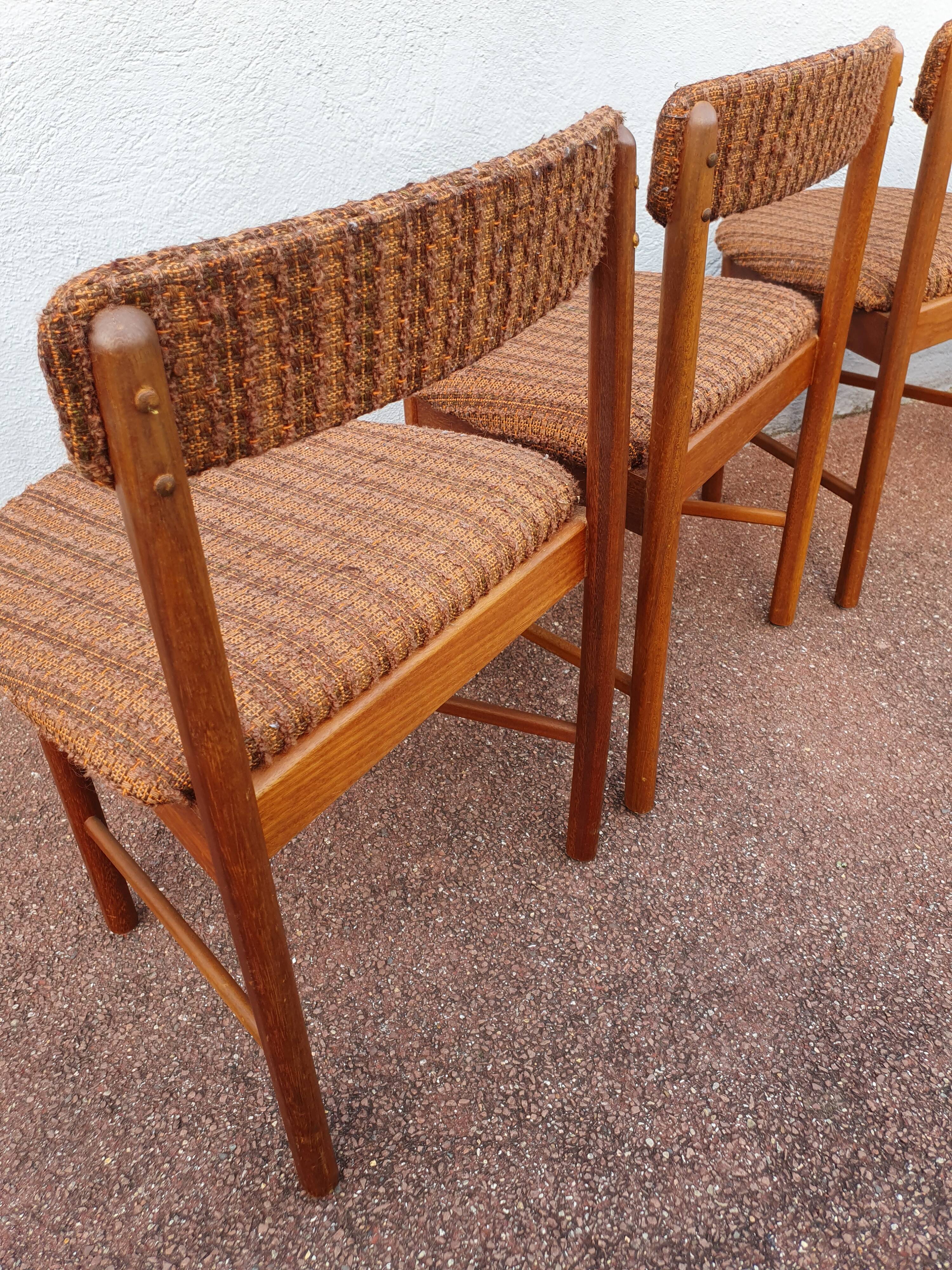 VINTAGE CHAIRS