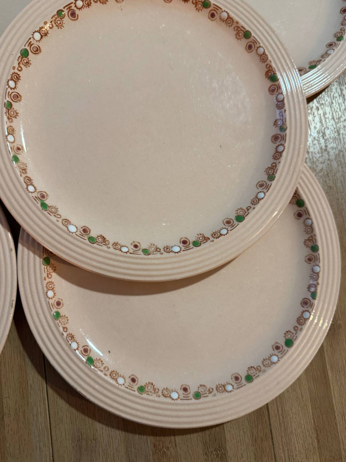 Set of 8 Longwy Betty plates – Art Deco – Pink earthenware
