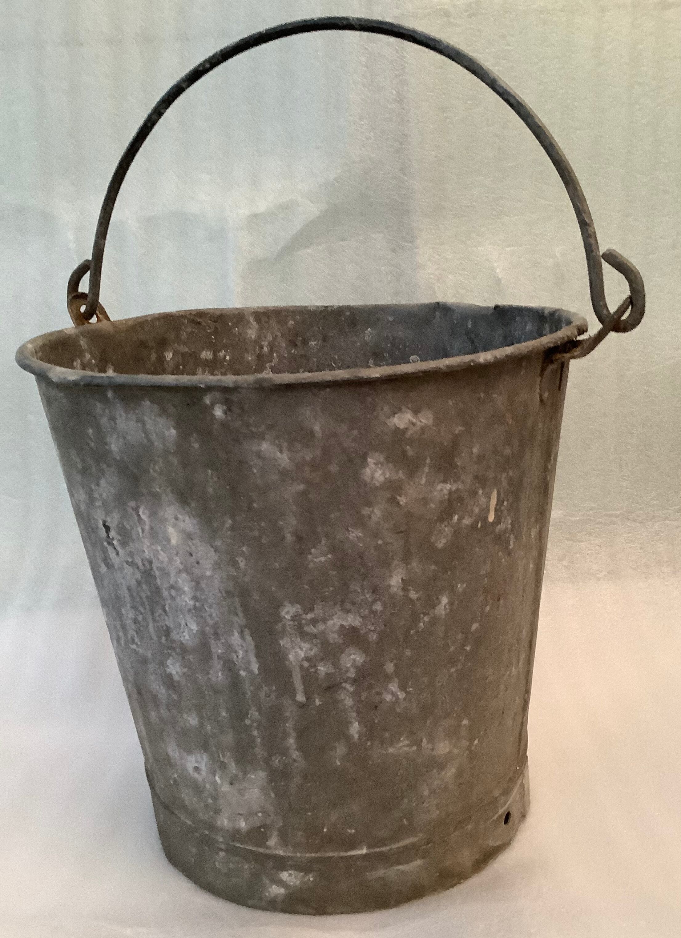 Galvanized well bucket with handle / vintage 50s