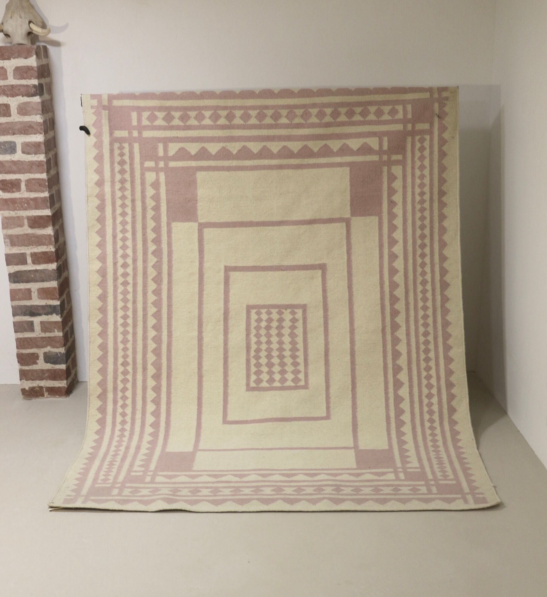 Carpet geometric design pastel colors pink and off-white year 70/80.