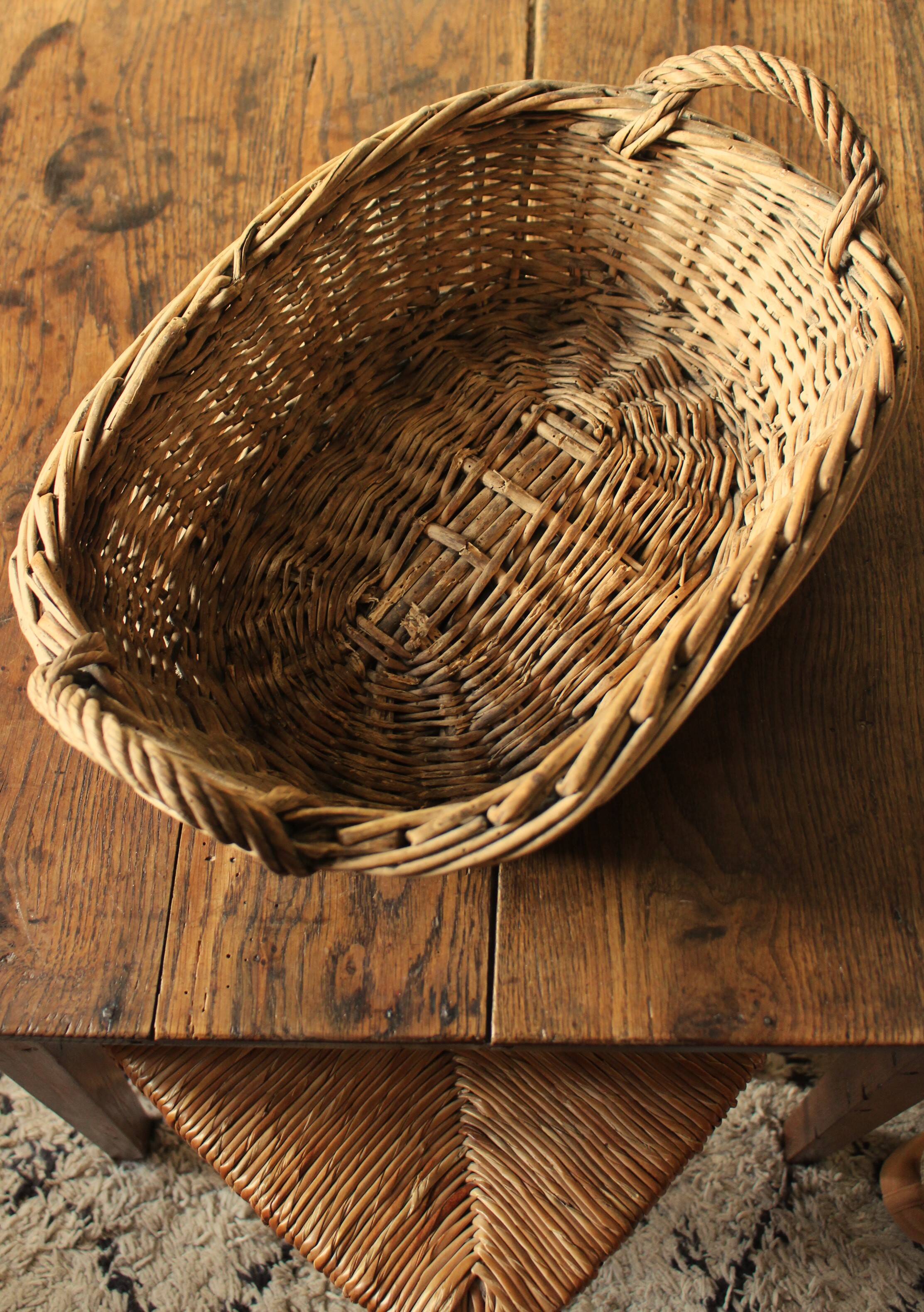 Wicker basket with two oval handles
