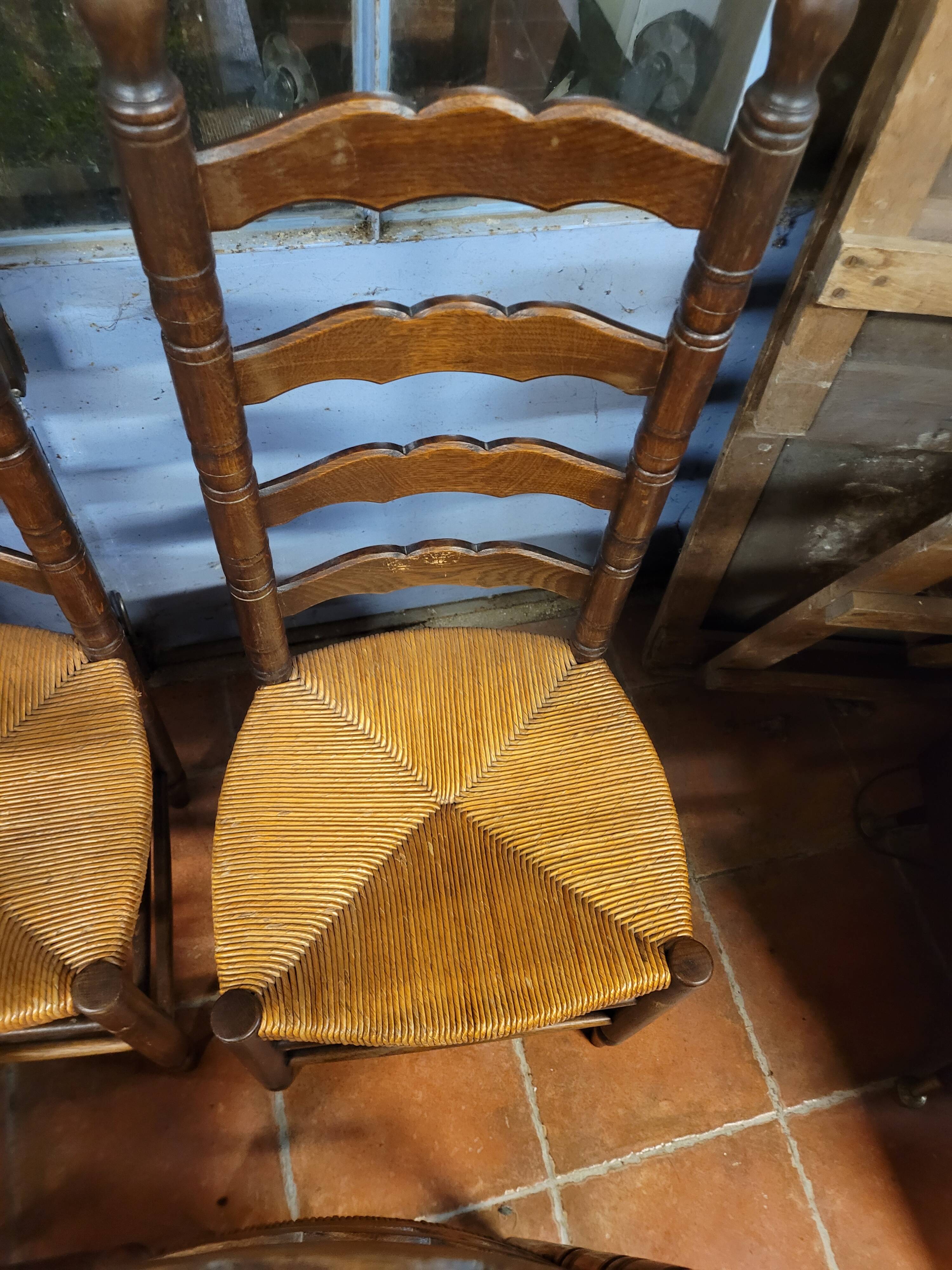 Set of 5 Picardy dining room chairs