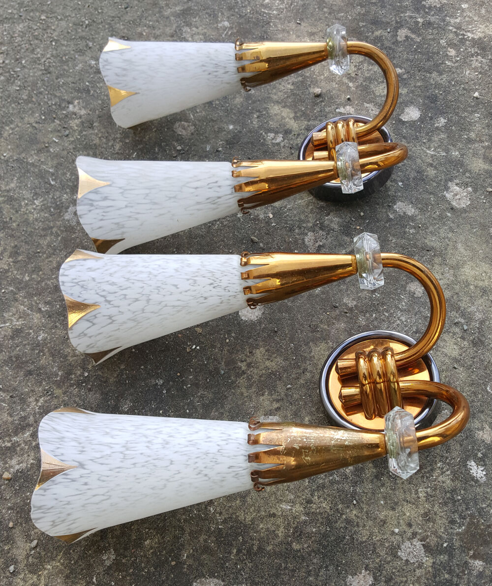 Applique House Lunel model Arum 50s