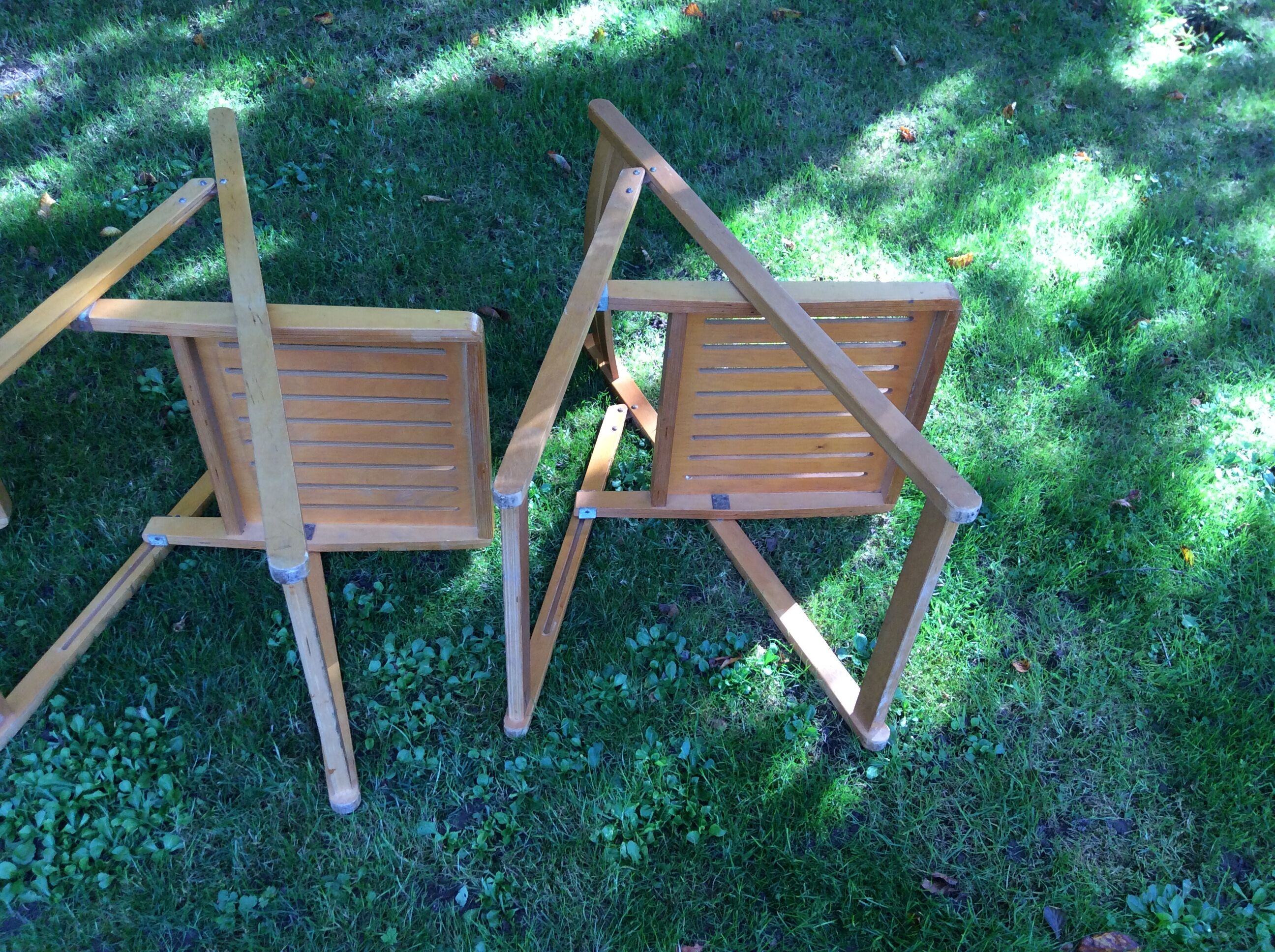 Series of 3 folding chairs
