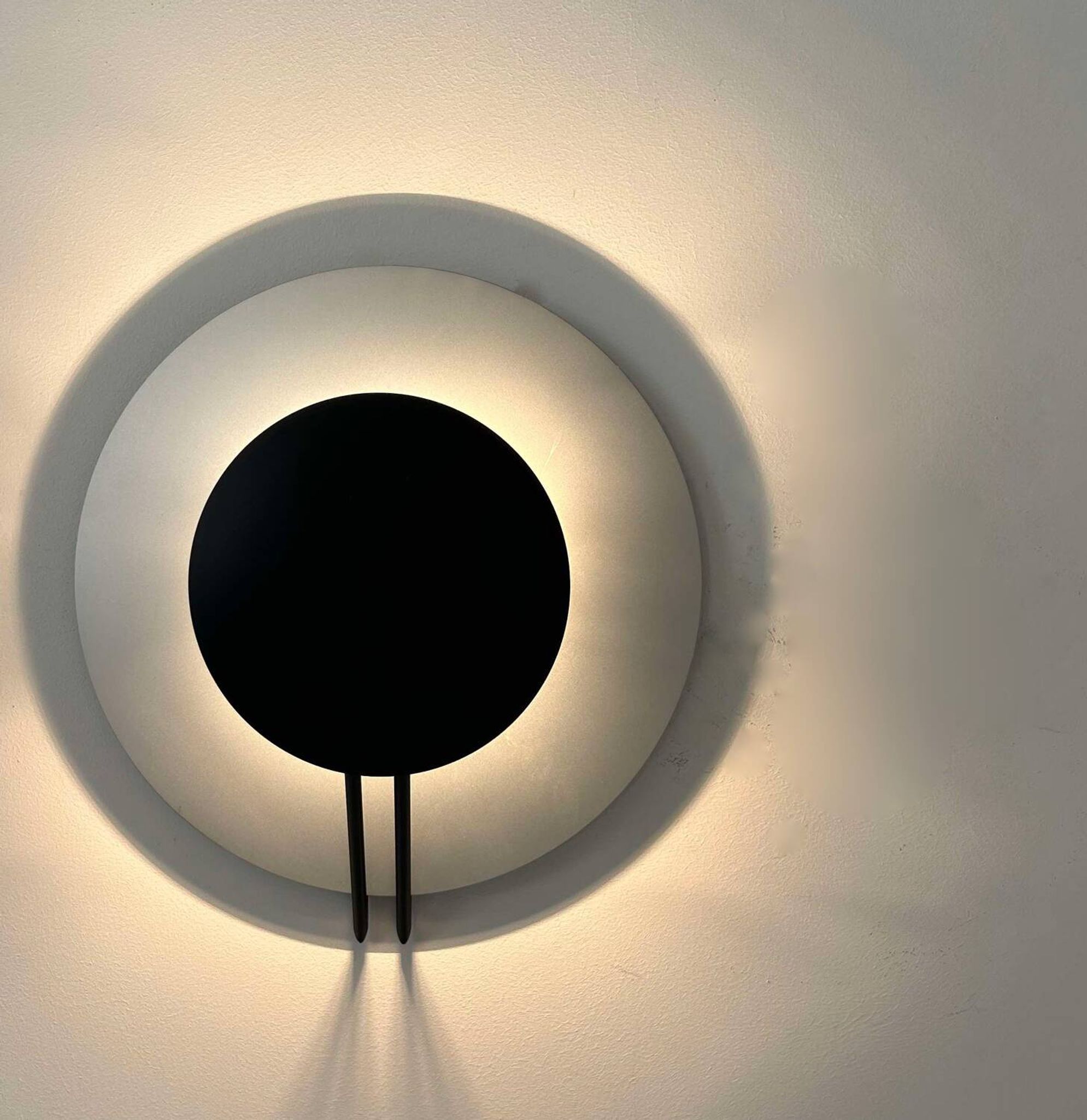 Vintage round wall light, grey and black metal, Italy 1970.