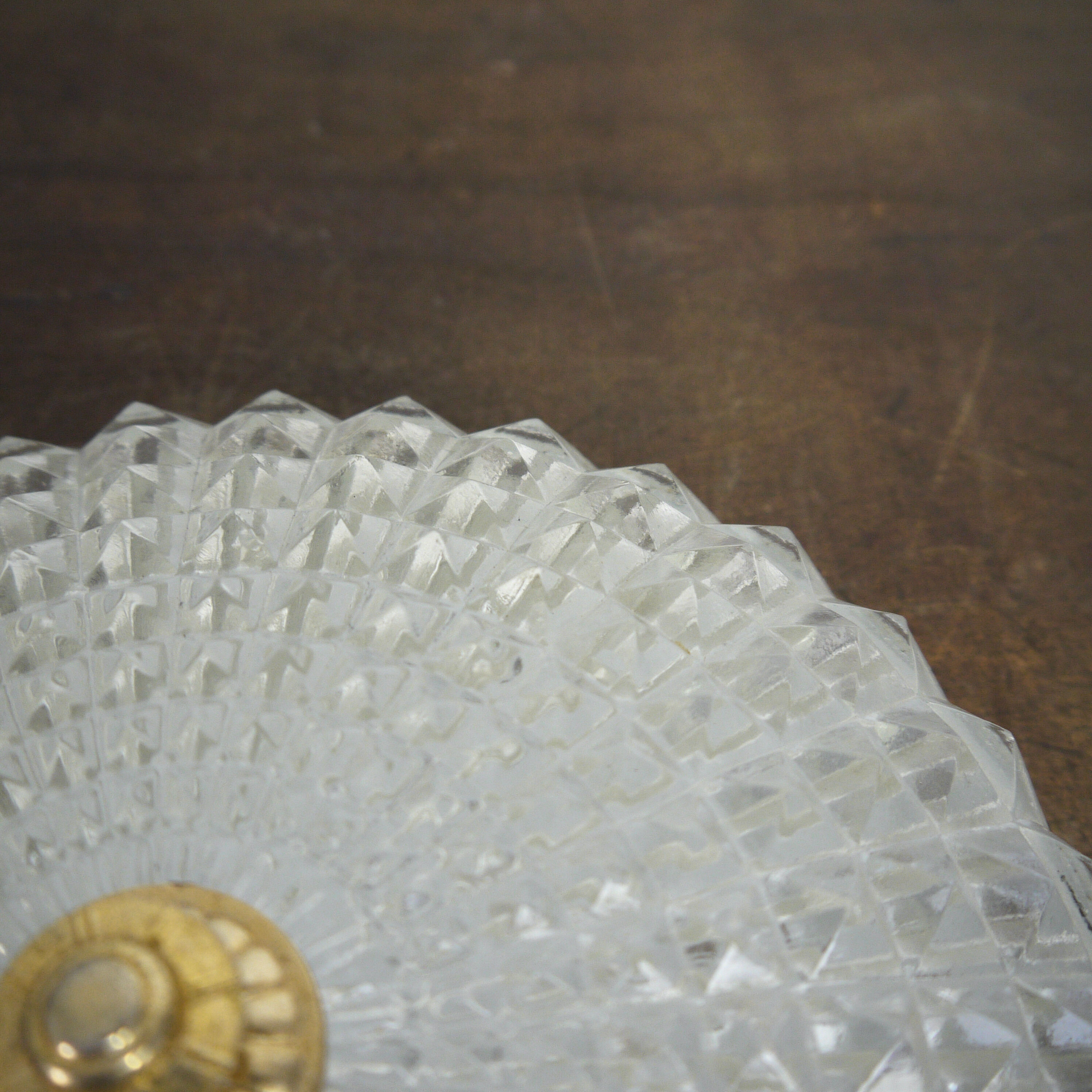 Round chiseled glass ceiling