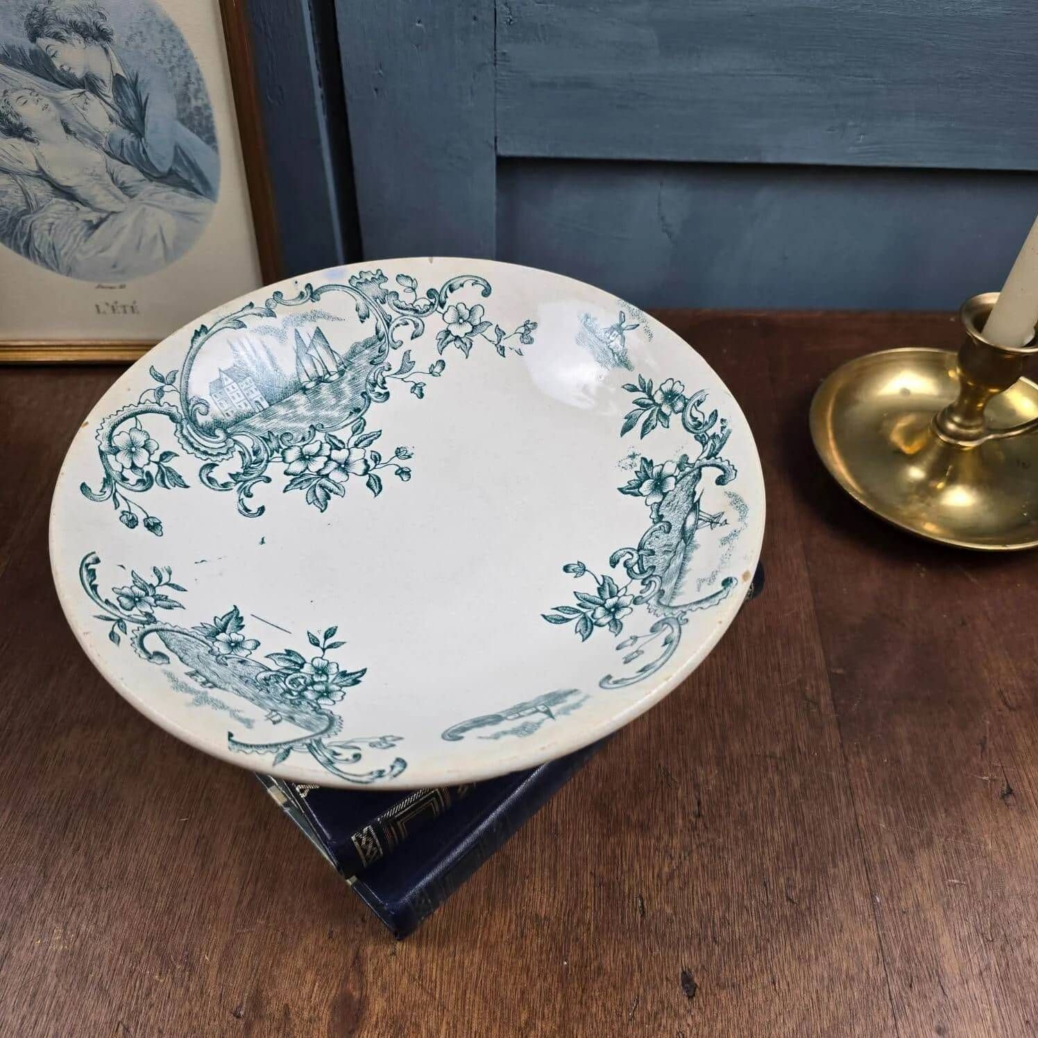 Antique compote dish Faïencerie de Lyon Marine, ironstone with blue-green decoration, 19th century.