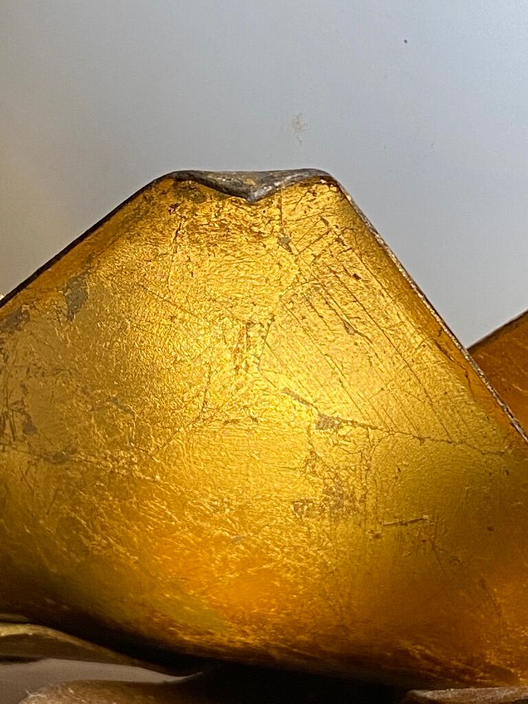 Opaline flower and brass wall lamp