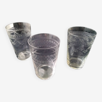 Set of 3 glasses cups guilloche decorations