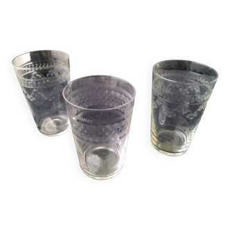 Set of 3 glasses cups guilloche decorations