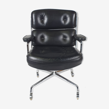 Mid Century ES104 Lobby chair by Charles and Ray Eames for Vitra, 1960s
