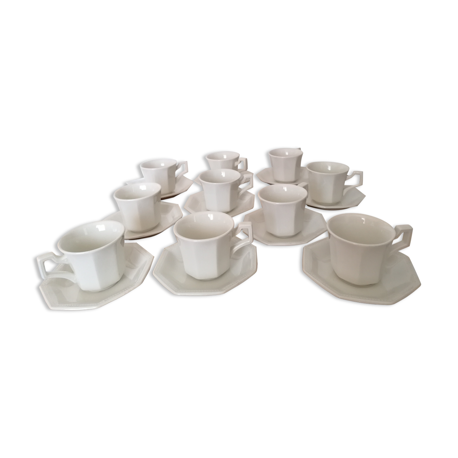 Set of 10 Johnson Brothers cups and saucers