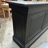 Huge bar counter covered in blue stone