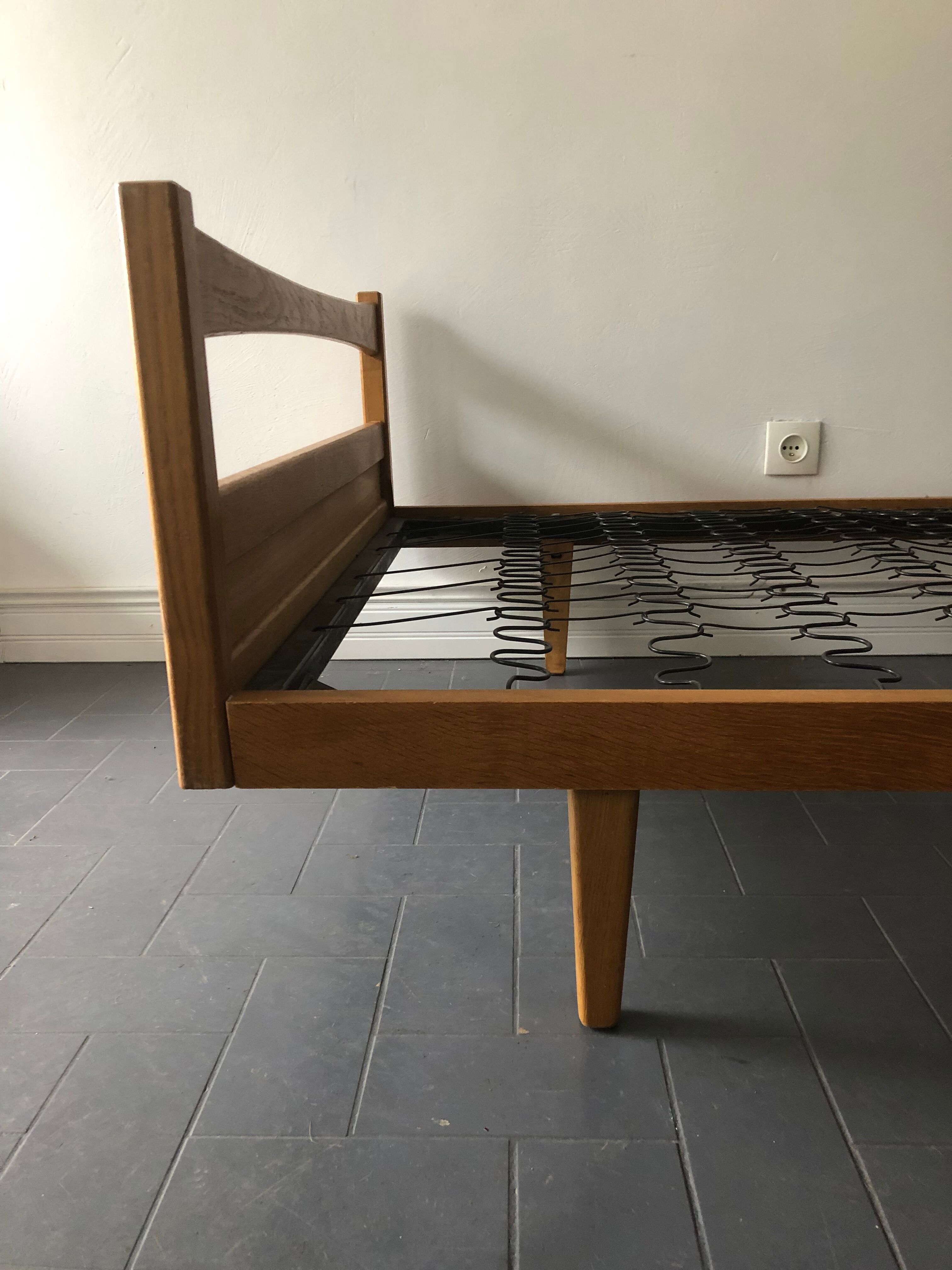 Feet compass vintage bed frame