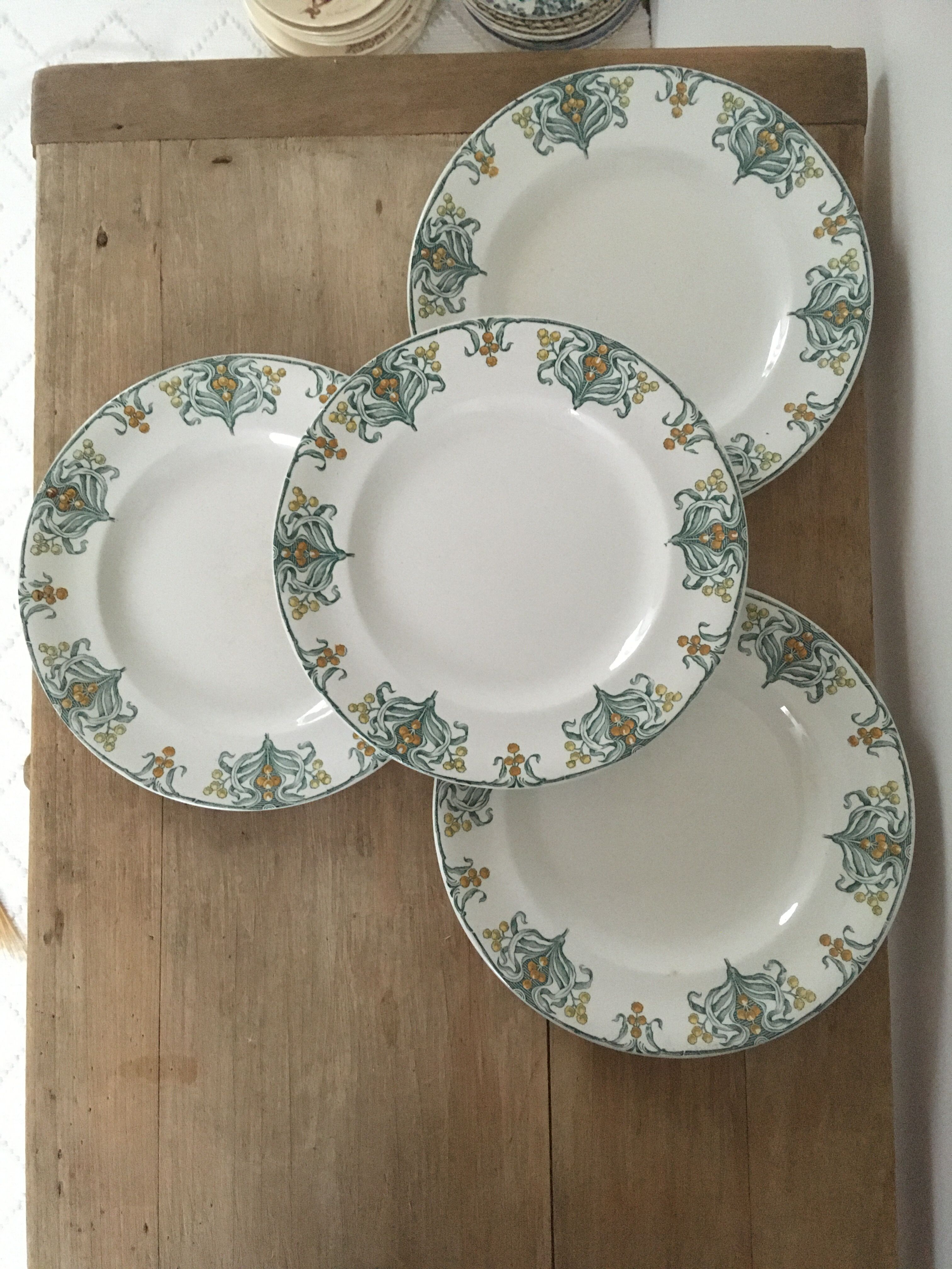 Assiettes plates terre de fer Longwy Mimosa