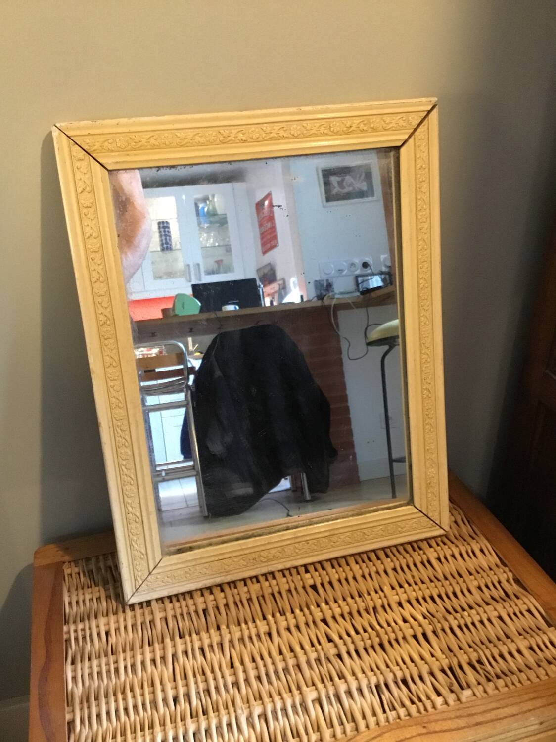 White wooden mirror