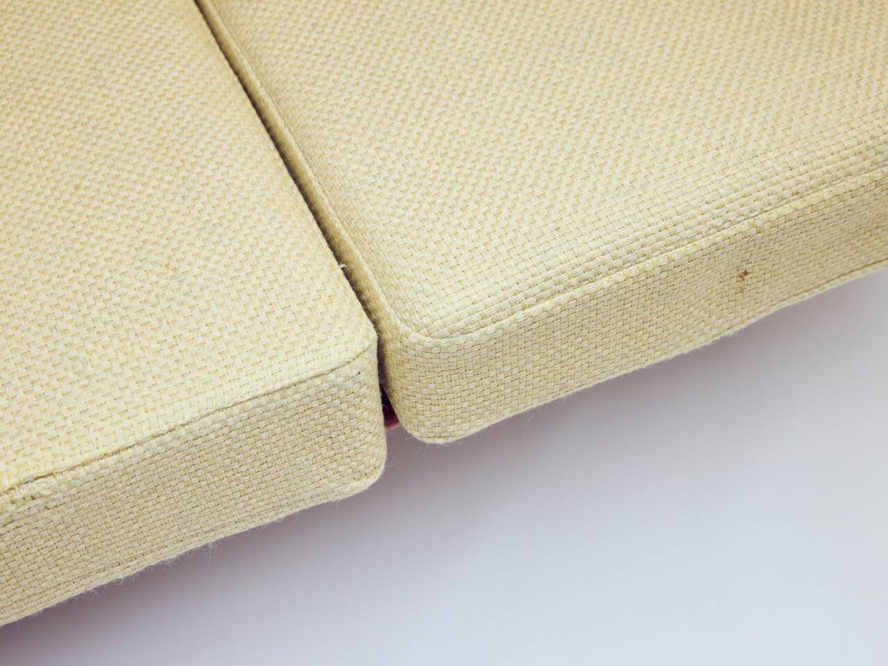 3 seater sofa by Hans Wegner for Getama, modell GE 290 in teak