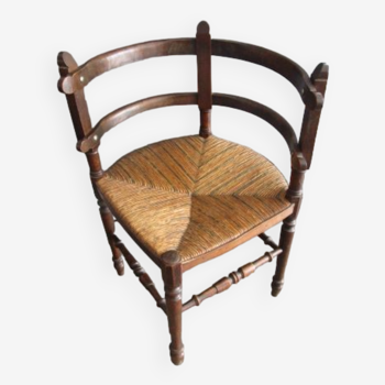 Fauteuil d'angle ancien paillé