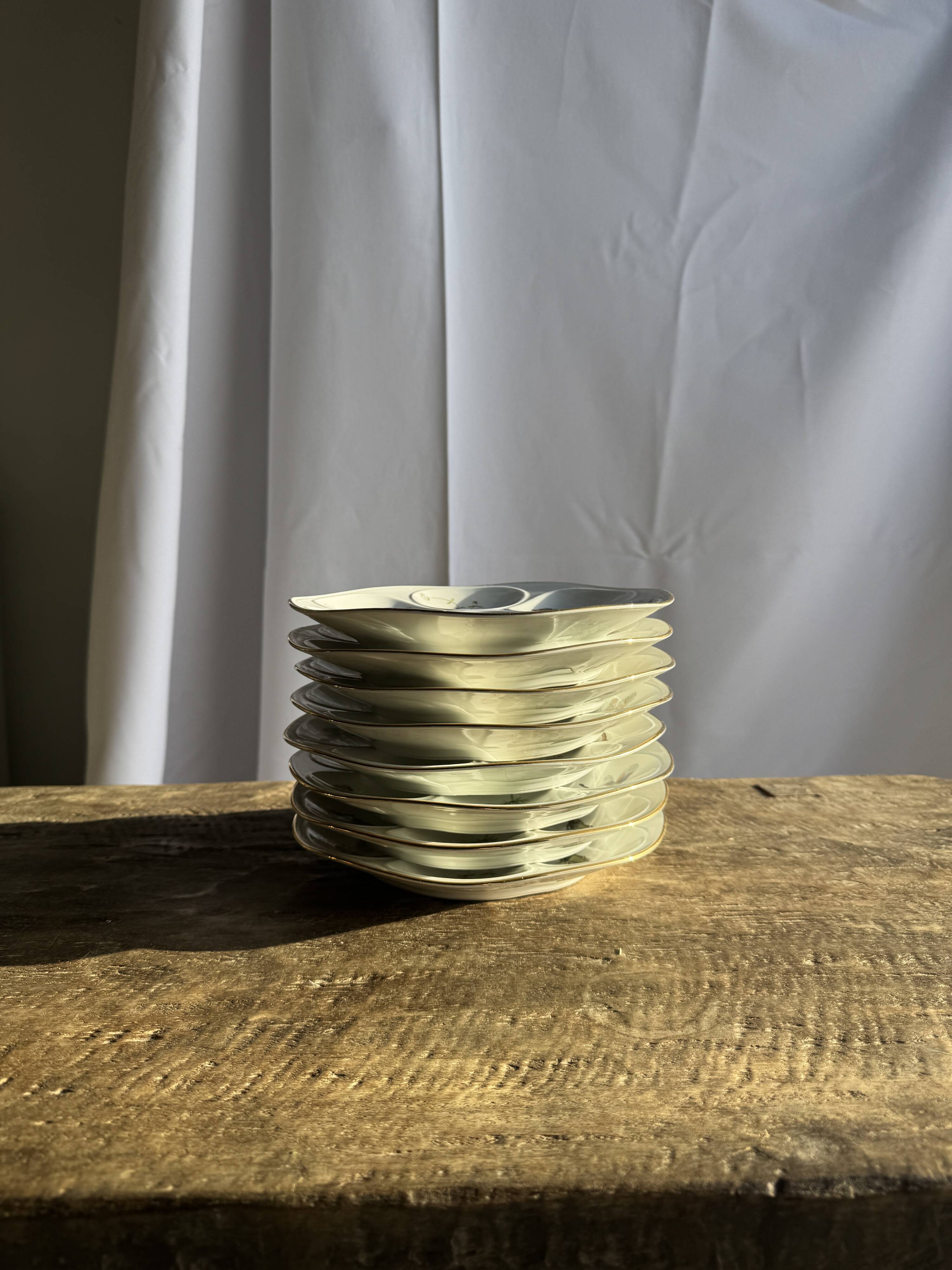 Set of 8 oyster plates or compartment plates, aquatic model Lourioux Fo.