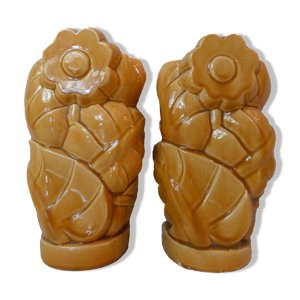Paire de vases en faience saint