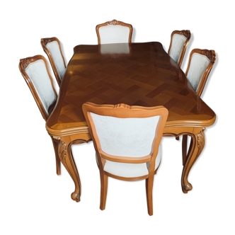 Table en merisier avec 6 chaises
