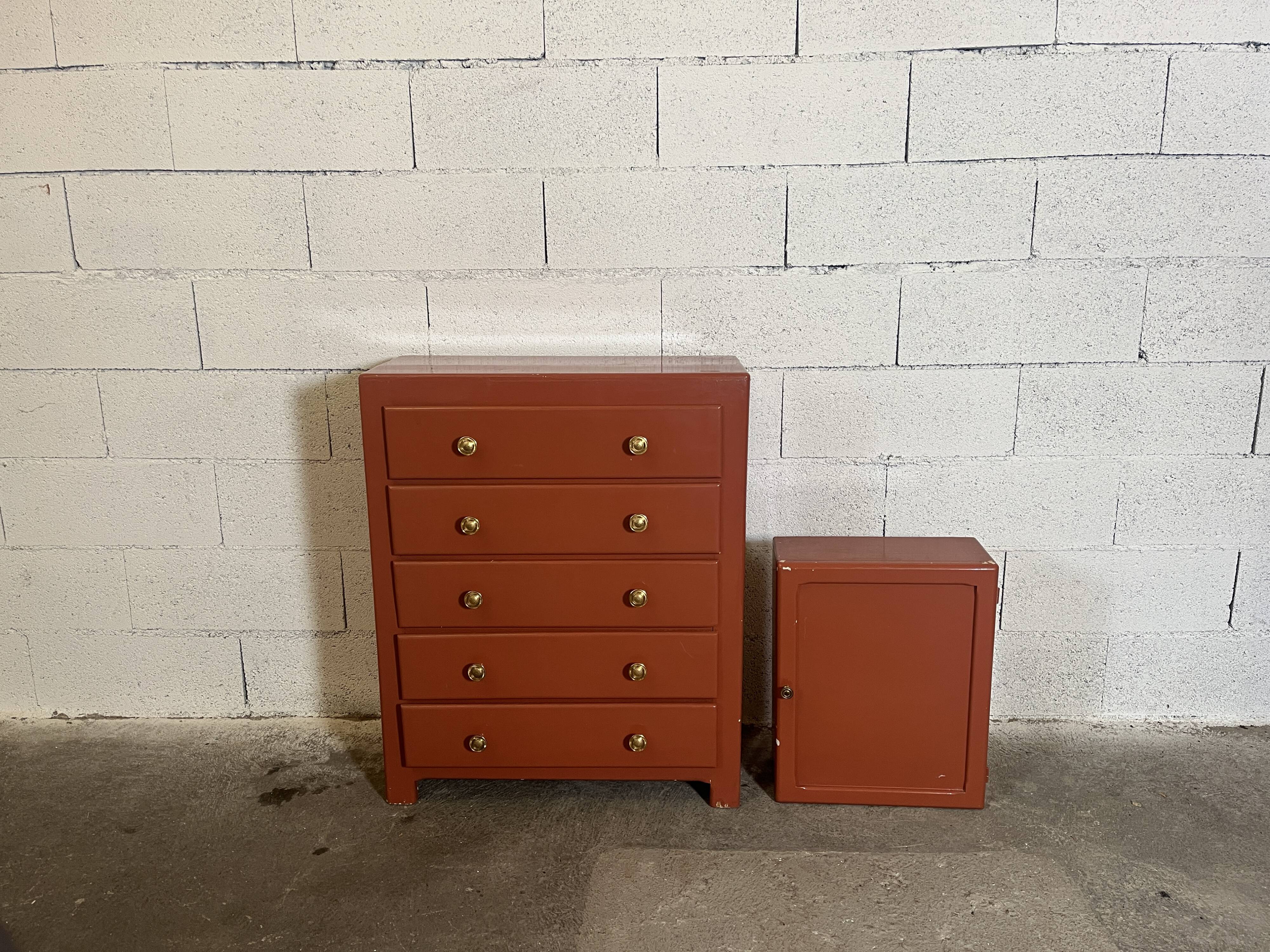 Chiffonnier et son petit meuble
