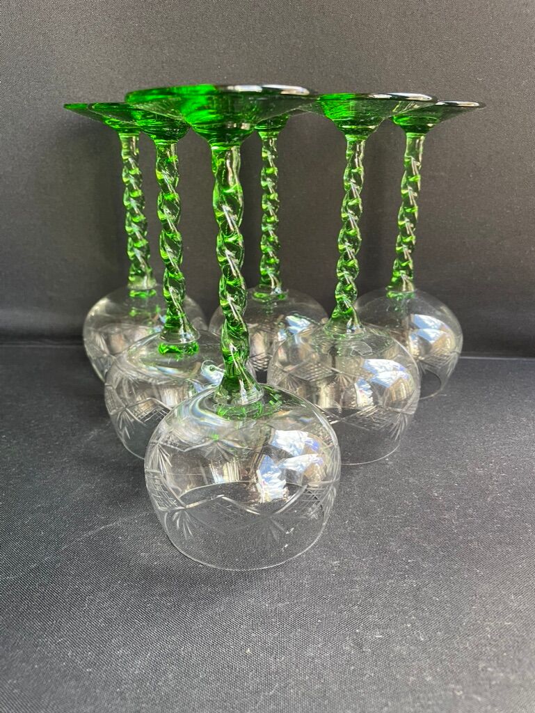 Lot de 6 verres à vin blanc d’Alsace cristal soufflé et taillé XXème