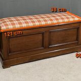 Oak Landing Chest Bench – Early 20th Century