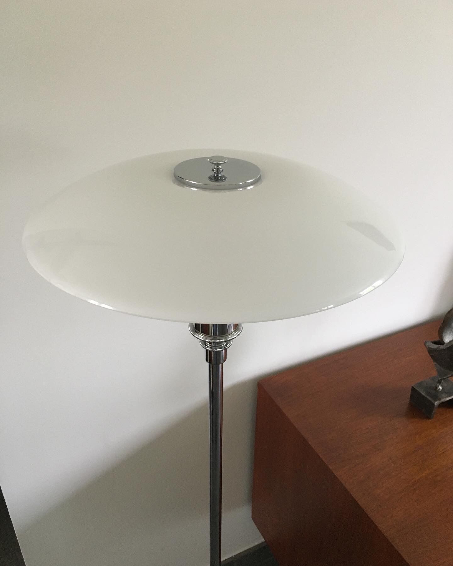 Lampadaire scandinave PH 3 ½/2 ½  de Poul Henningsen pour Louis Poulsen années 2006