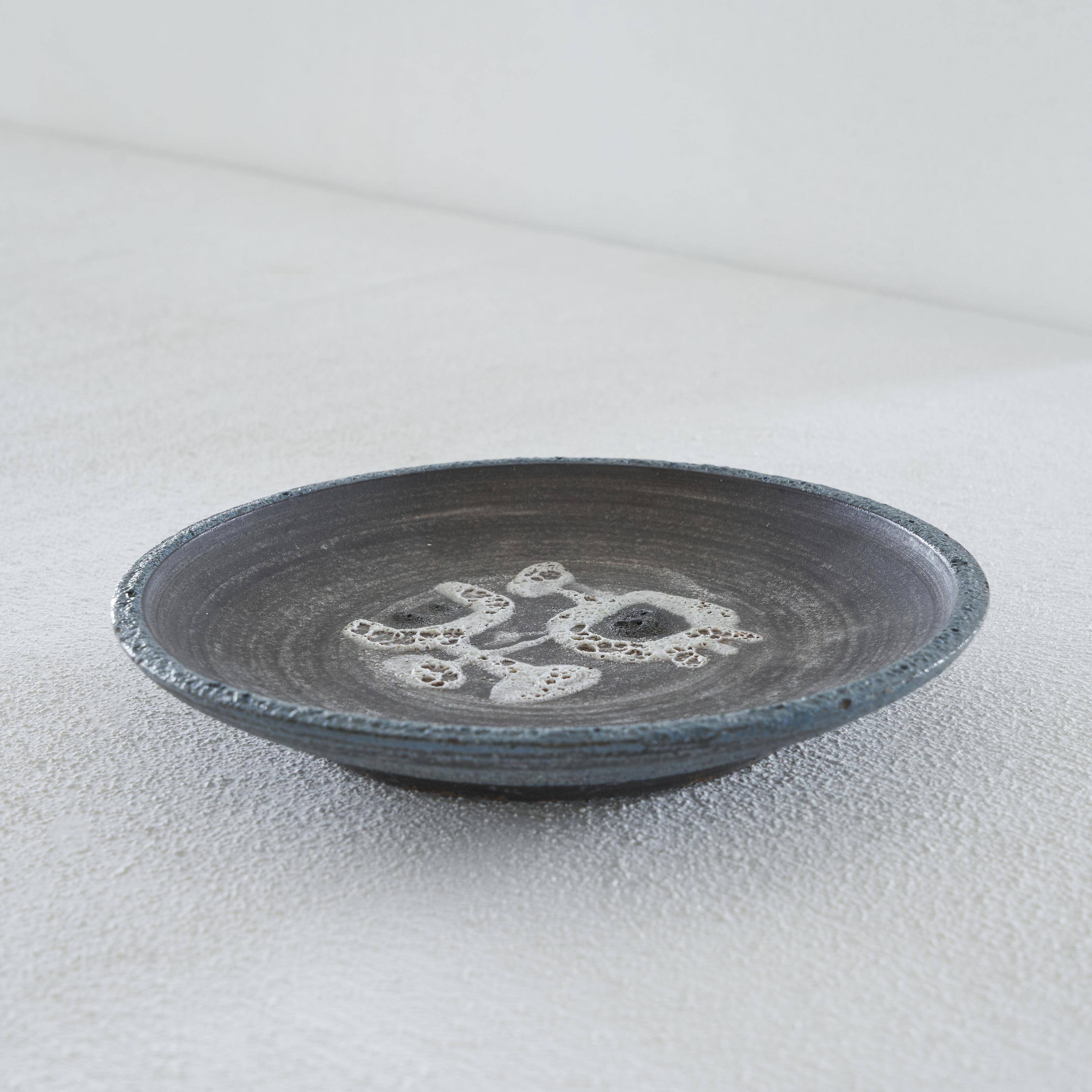 Jaap Dommisse studio ceramic bowl cobra style mid-century, 1950s