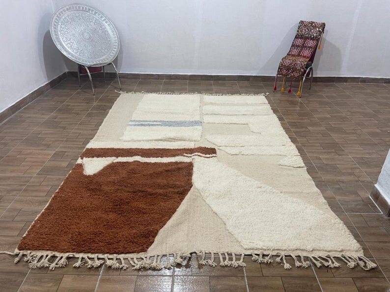 Authentic traditional handwoven Atlas Moroccan rug size 1.4/2.6.