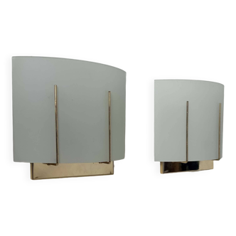 Pair of vintage wall lights, gilded brass and sandblasted glass, Italy 1970