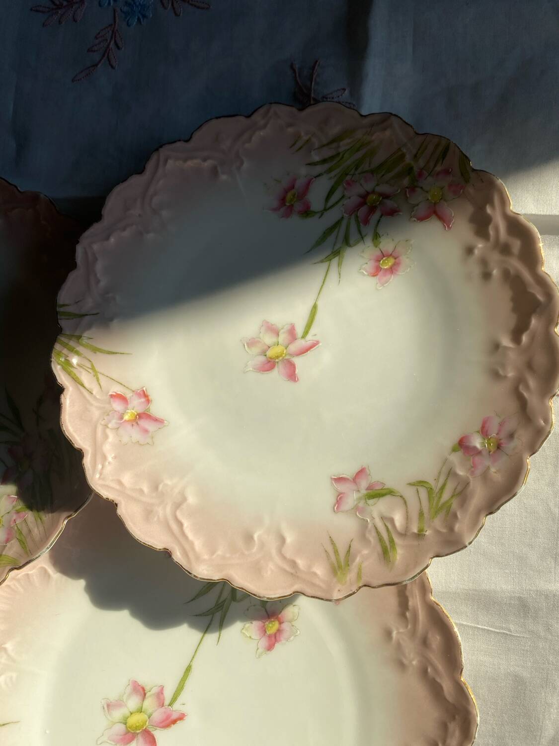 Set of 5 Art Nouveau dessert plates