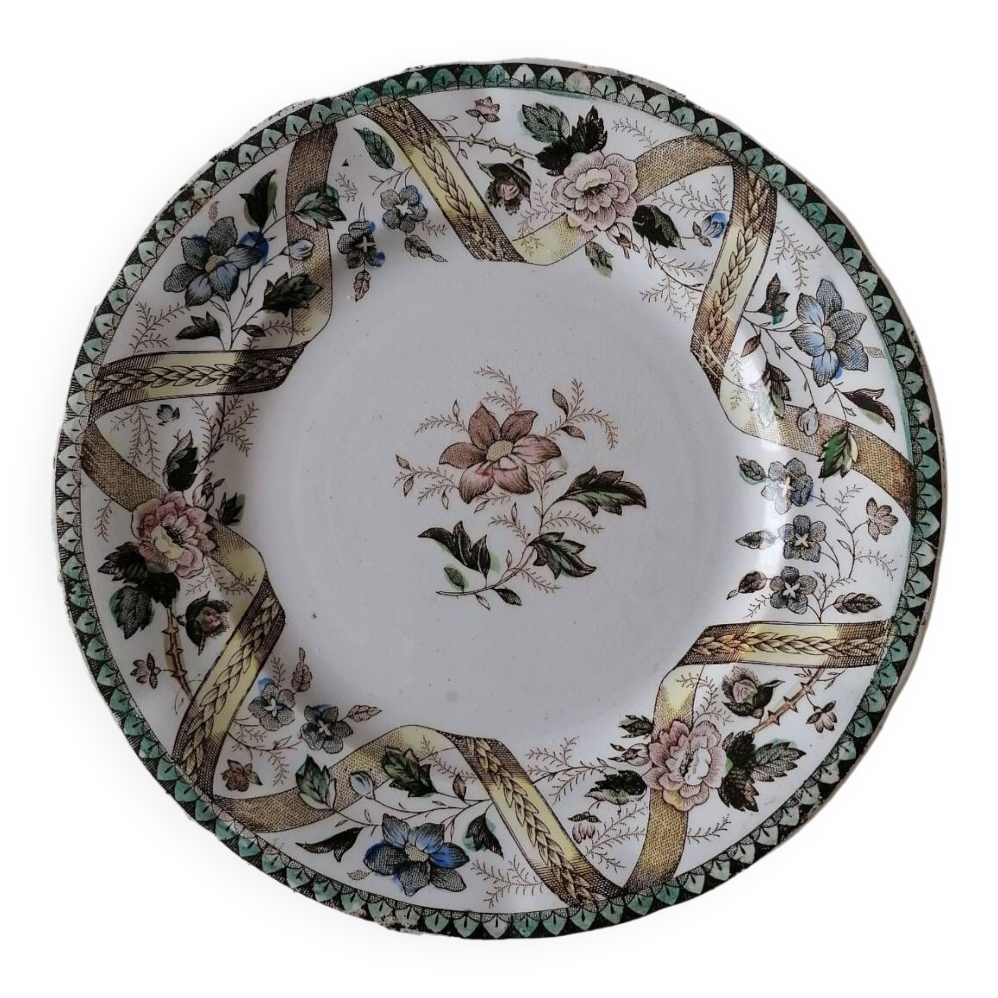 Saint Amand and Hamage sweets plate, rinceau collection