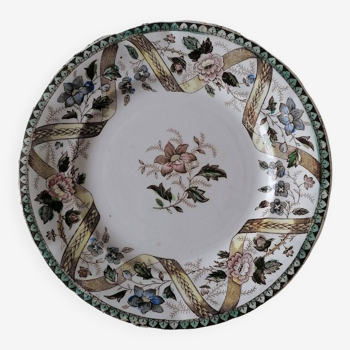 Saint Amand and Hamage sweets plate, rinceau collection